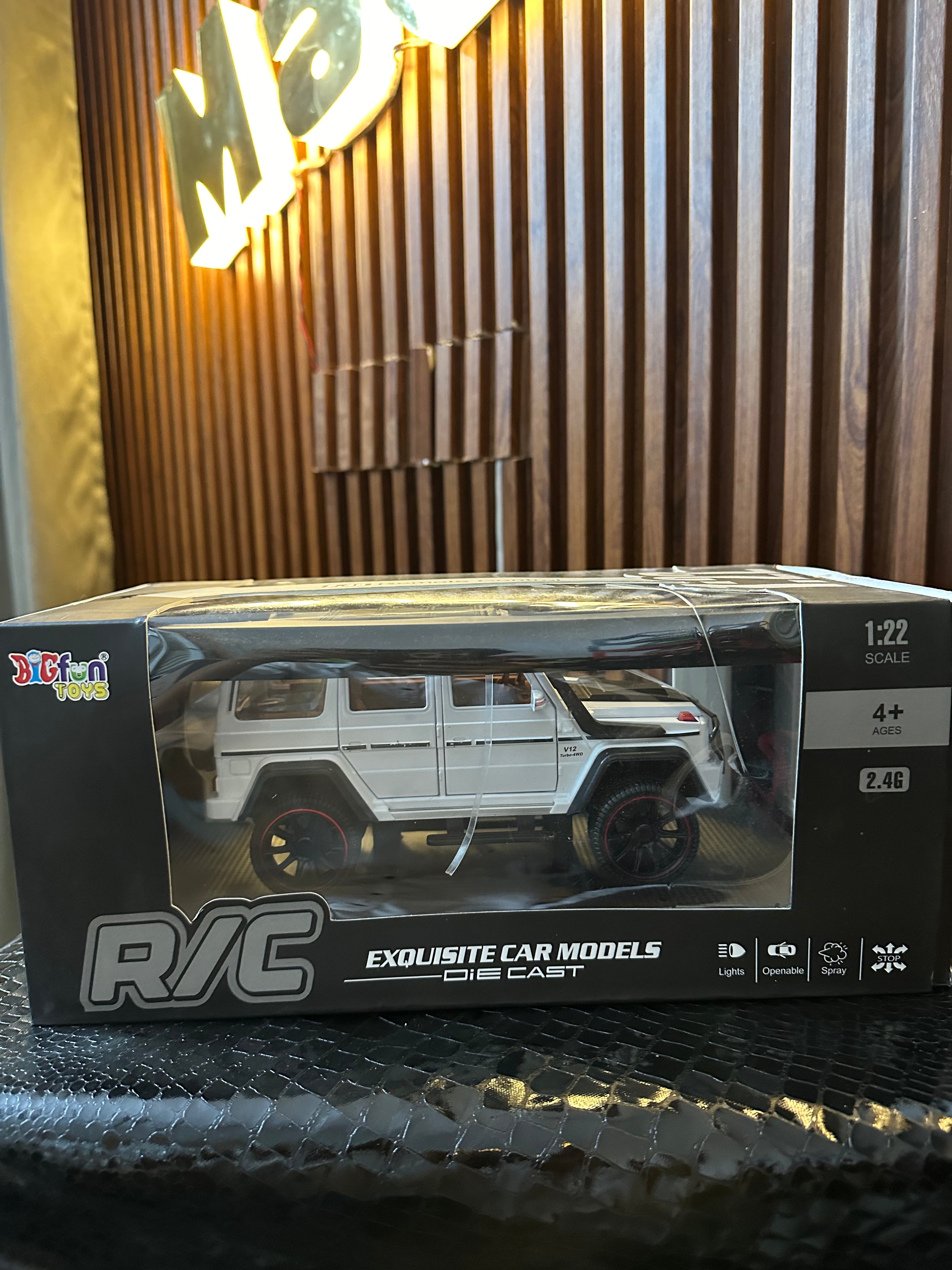 RC G Wagon 1:24 (in metal ) - Image 3